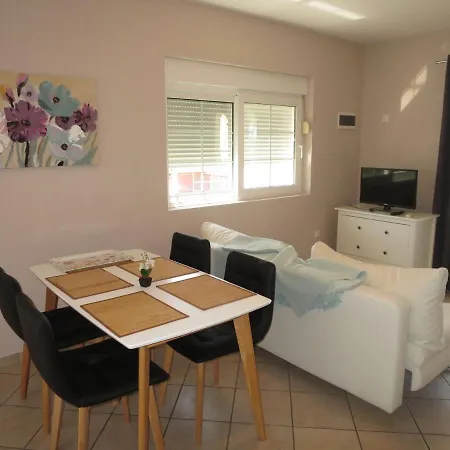 Apartment Tino-3 By Interhome *